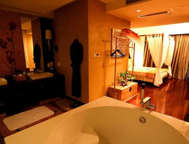 西安未央养生会所的黄昏恋：当爱情遇上八十岁